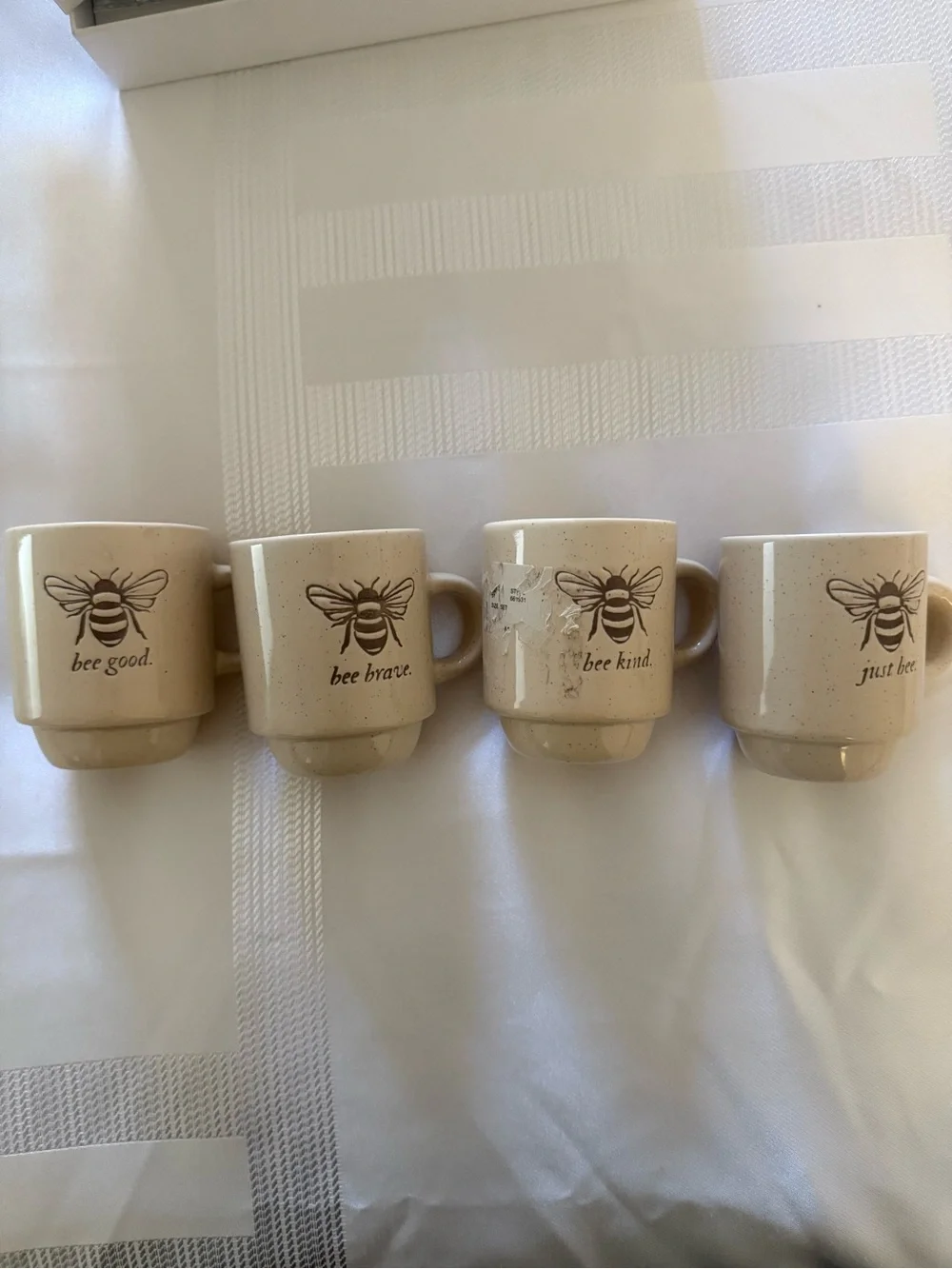 Cream Bee Ceramic Stackable Mugs with Metal Rack - Unbranded